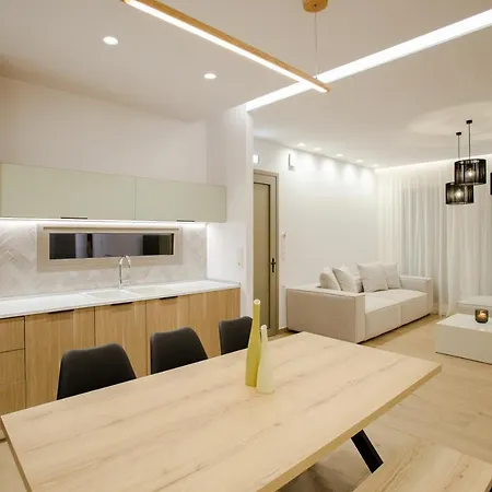 Ikia Seascape At Stegna