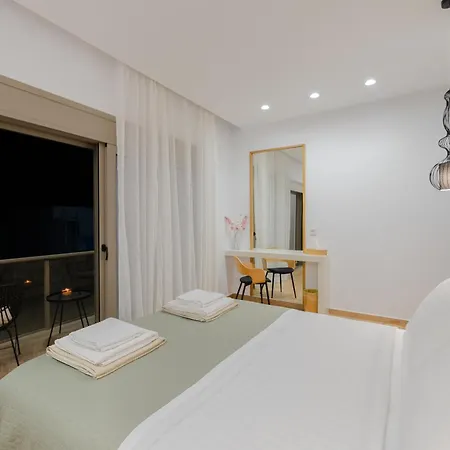 Ikia Seascape At Stegna