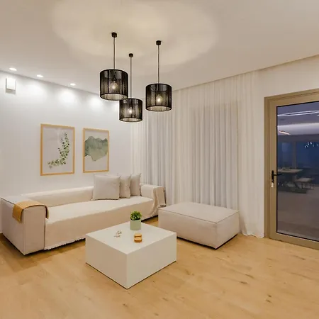 Ikia Seascape At Stegna *