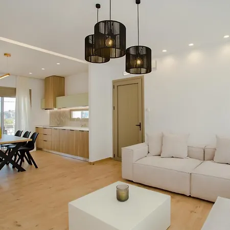 Ikia Seascape At Stegna