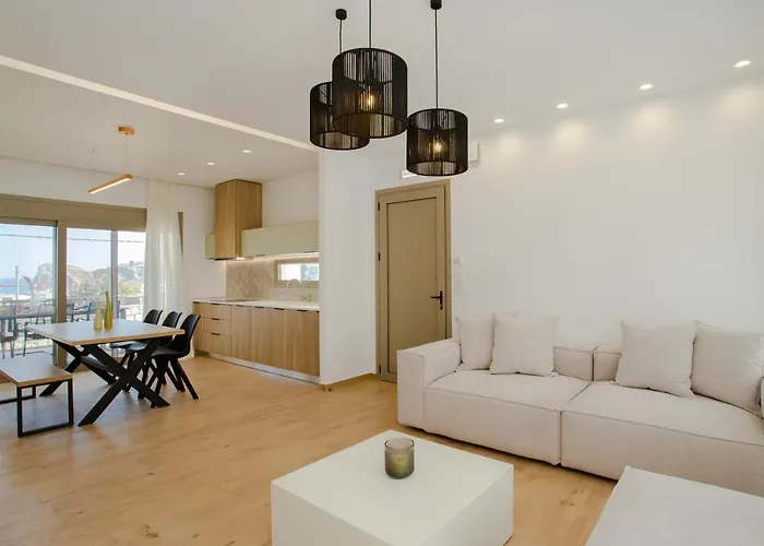 Ikia Seascape At Stegna