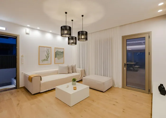 Ikia Seascape At Stegna *